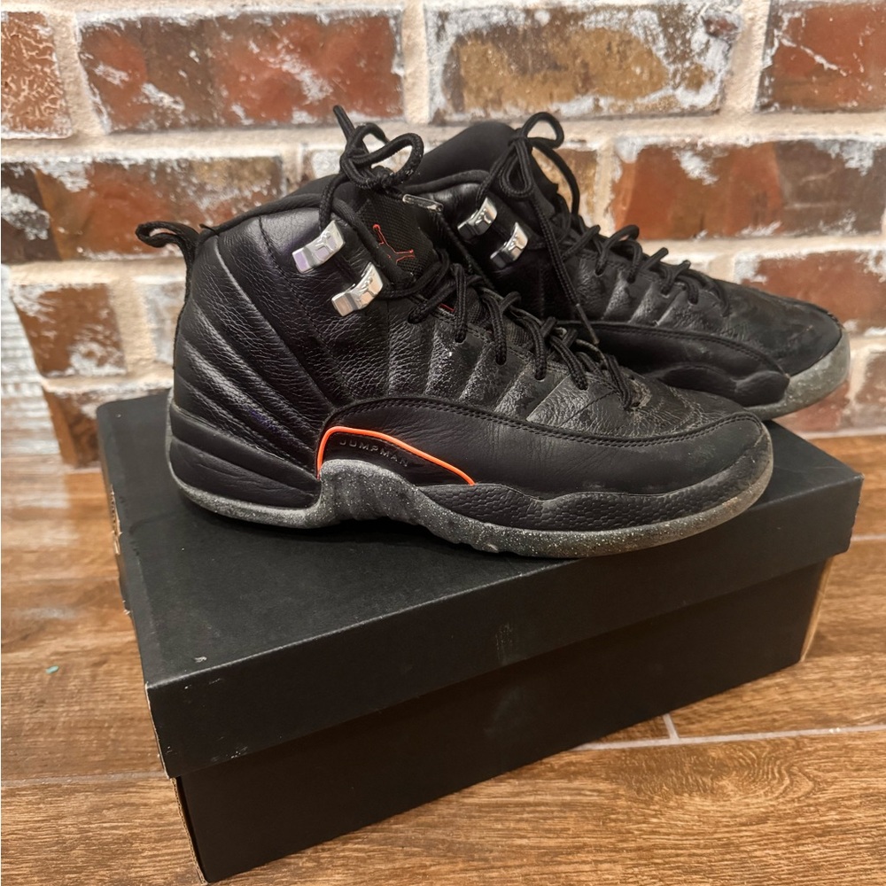 Jordan Black and Red Men's Sneakers